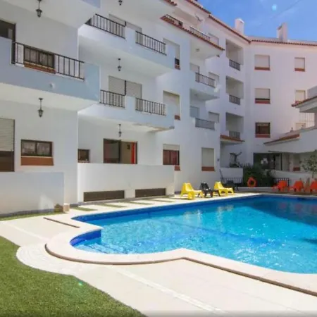 Appartamento 3 Min Walking To Peneco , + Pool + Wifi *