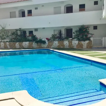 3 Min Walking To Peneco , + Pool + Wifi
